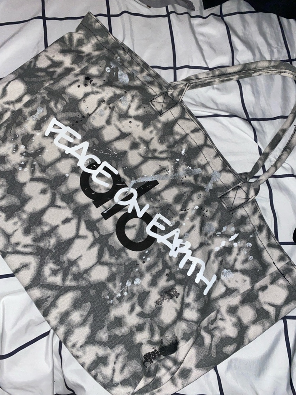 LIMITED EDITION Alo Tie-Dye 'Peace On Earth' Canvas Tote